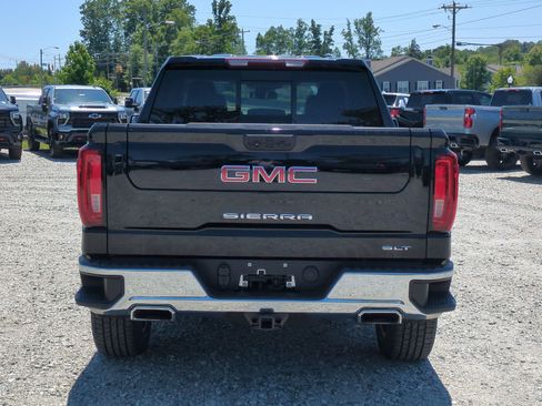 Used 2023 GMC Sierra 1500 SLT w/ SLT Premium Package AWD/4WD image 9