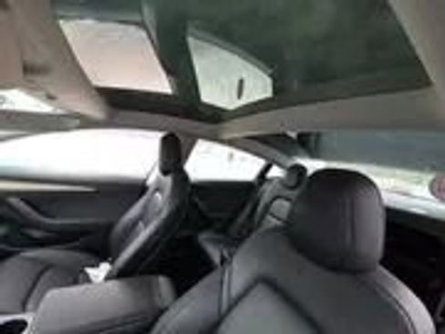 Used 2022 Tesla Model 3 Long Range image 10