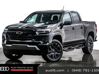 Used 2025 Chevrolet Colorado Z71 w/ Z71 Convenience Package 2