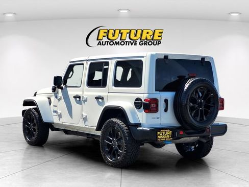 Used 2024 Jeep Wrangler Unlimited Sahara AWD/4WD image 6
