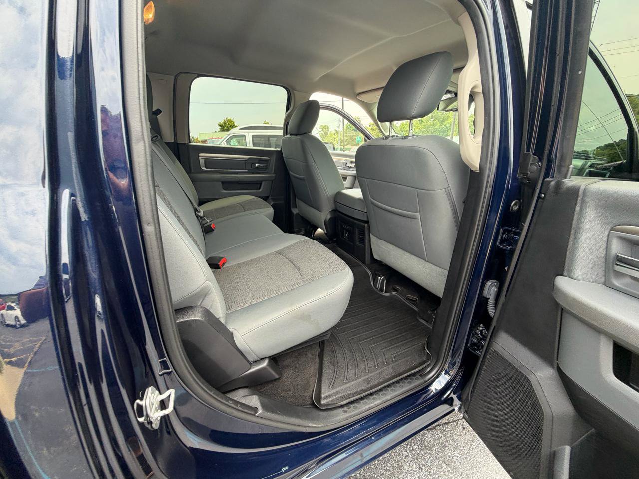 Used 2016 RAM 1500 Big Horn AWD/4WD image 45