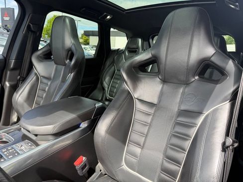 Used 2016 Land Rover Range Rover Sport SVR AWD/4WD image 10