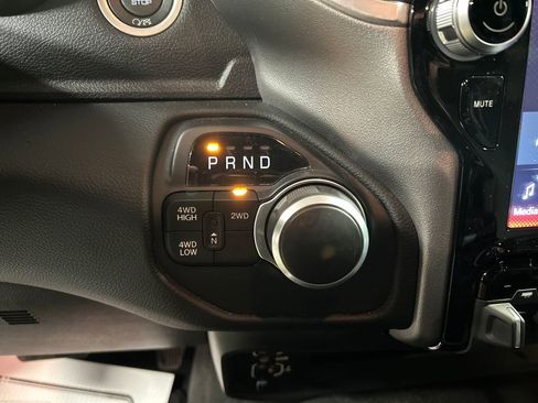 Used 2024 RAM 2500 Big Horn w/ Level 2 Equipment Group image 19