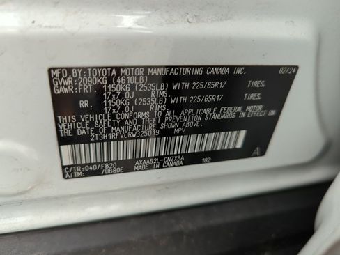 Used 2024 Toyota RAV4 LE FWD image 15