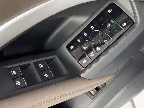 New 2025 Audi Q5 Premium image 15