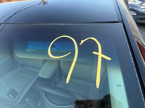 Used 2016 Cadillac XTS Luxury w/ Driver Awareness Package image 31