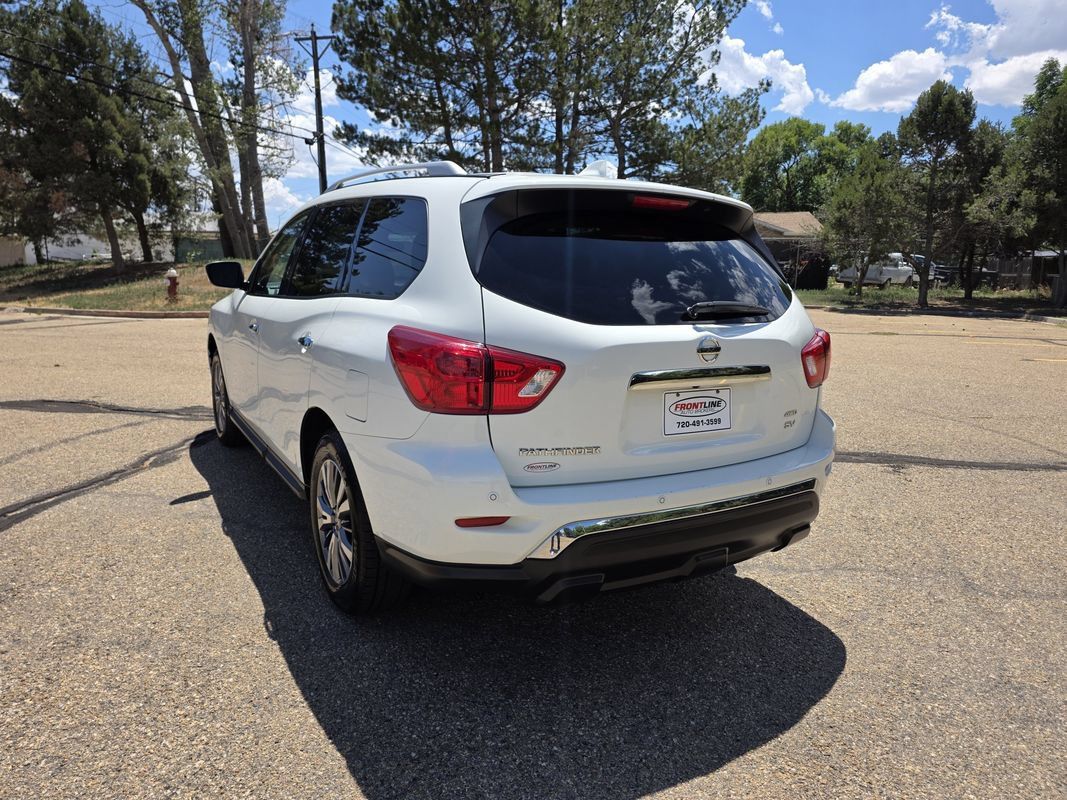 Used 2020 Nissan Pathfinder SV AWD/4WD image 4