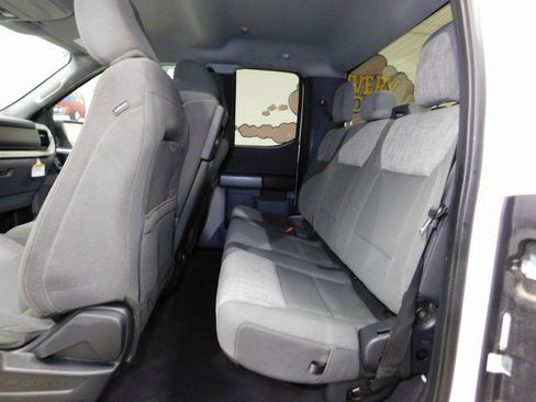 Used 2023 Ford F150 XLT image 40