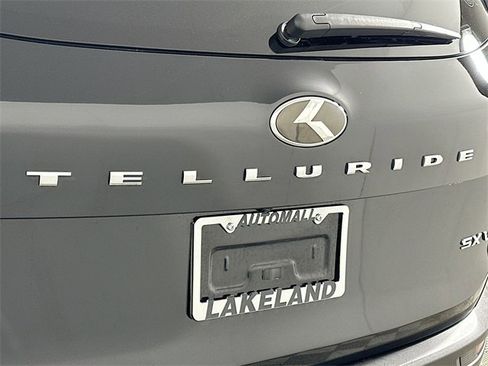 Used 2020 Kia Telluride SX w/ SX Prestige Package image 29