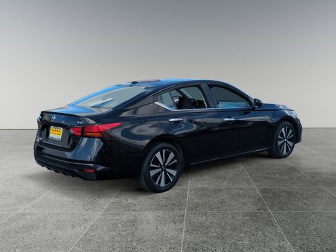 Used 2022 Nissan Altima 2.5 SV image 5