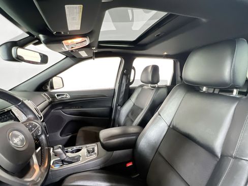 Used 2022 Jeep Grand Cherokee Laredo X image 20