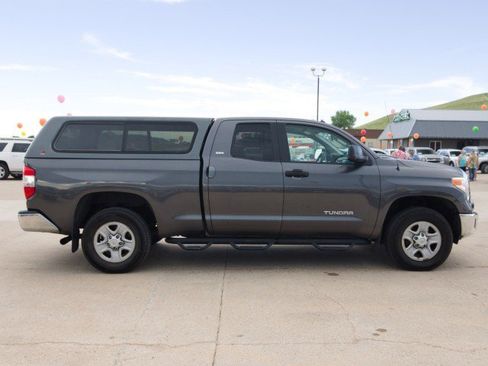 Used 2016 Toyota Tundra SR5 AWD/4WD image 5