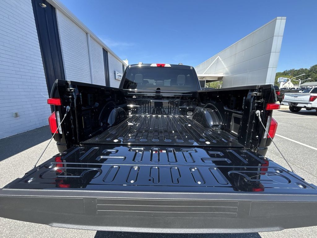 Used 2025 Ford F150 Lightning Flash AWD/4WD image 20