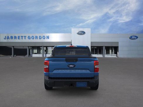 New 2025 Ford Maverick XL image 5