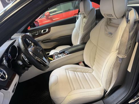 Used 2015 Mercedes-Benz SL 63 AMG image 12