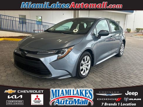 Used 2024 Toyota Corolla LE image 1
