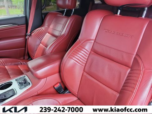 Used 2018 Jeep Grand Cherokee Trackhawk AWD/4WD image 13