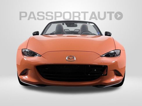 Used 2019 MAZDA MX-5 Miata 30th Anniversary RWD image 2
