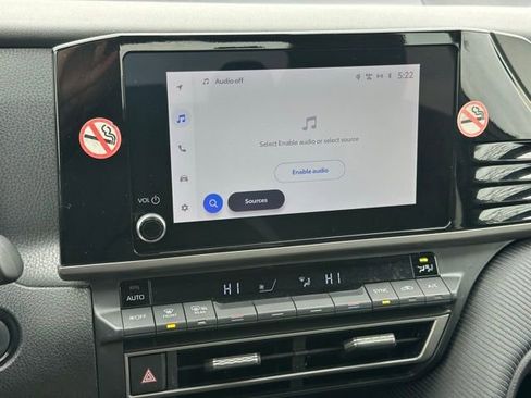 Used 2025 Toyota Camry SE image 17