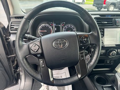 Used 2023 Toyota 4Runner TRD Off-Road Premium w/ Off Road Premium Plus Package AWD/4WD image 15