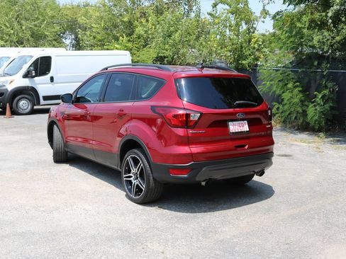 Used 2019 Ford Escape SEL FWD image 3