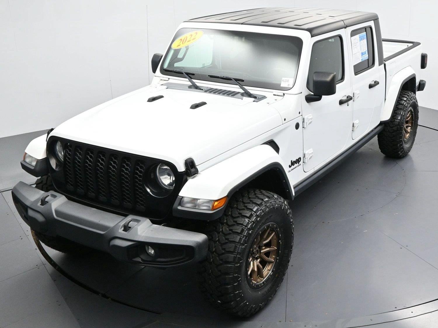 Used 2022 Jeep Gladiator Sport AWD/4WD image 37