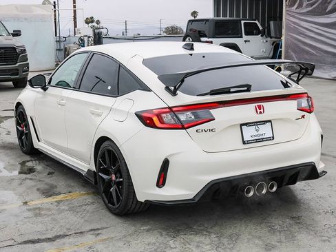 Used 2024 Honda Civic Type R image 7