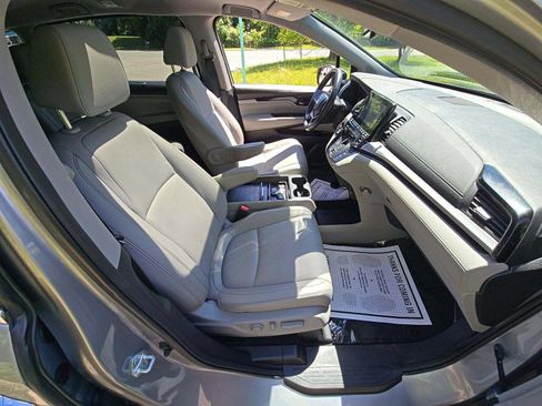 Used 2023 Honda Odyssey Touring image 14