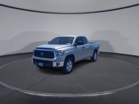 Used 2021 Toyota Tundra SR5 w/ SR5 Upgrade Package AWD/4WD image 5