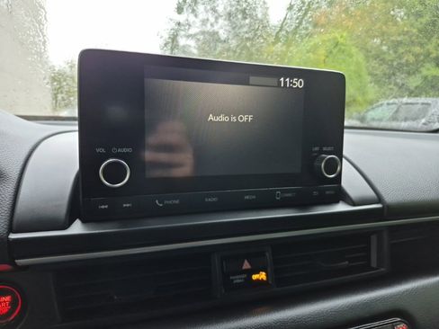 Certified 2025 Honda Pilot Sport image 29