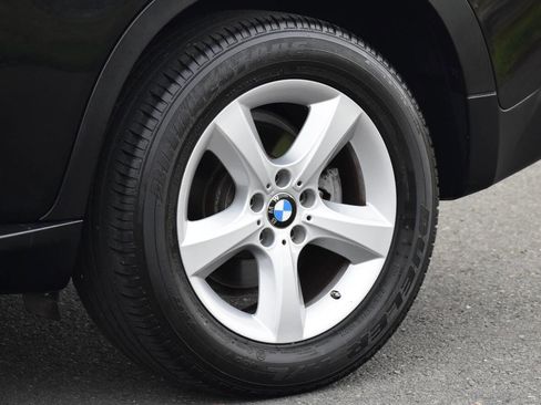 Used 2010 BMW X5 xDrive30i image 16