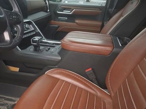 Used 2024 GMC Sierra 1500 Denali Ultimate image 12
