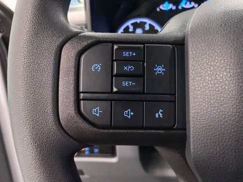 New 2025 Ford F550 4x4 Crew Cab image 19