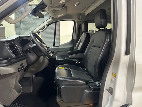 Used 2020 Ford Transit 150 XL image 26