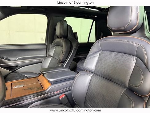 Used 2025 Lincoln Navigator Black Label AWD/4WD image 14