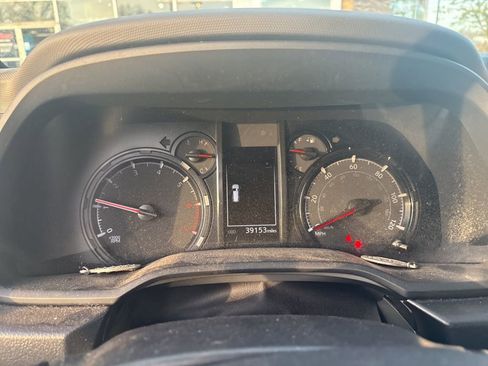 Used 2023 Toyota 4Runner SR5 image 5