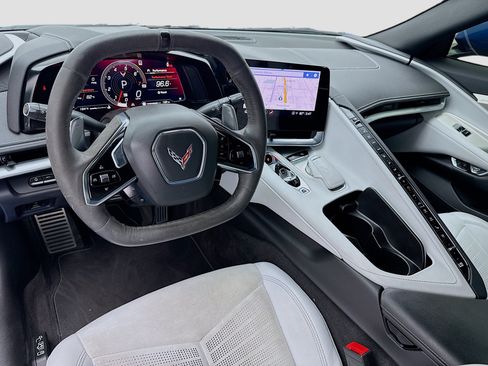 Used 2022 Chevrolet Corvette Stingray Preferred Cpe w/ Battery Protection Package RWD image 14