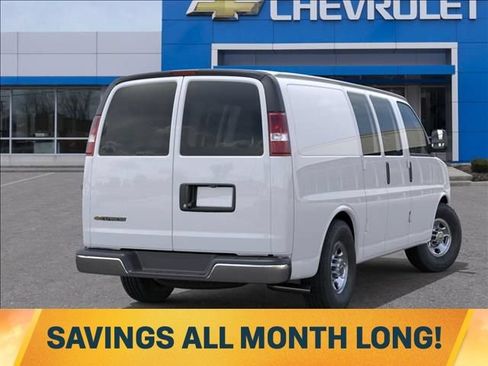 New 2026 Chevrolet Express 3500 w/ Driver Convenience Package RWD image 4