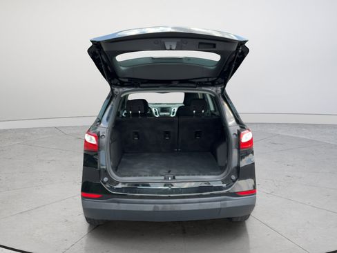 Used 2019 Chevrolet Equinox LS FWD image 19