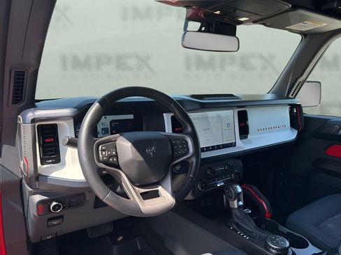 Used 2024 Ford Bronco Heritage Edition AWD/4WD image 11