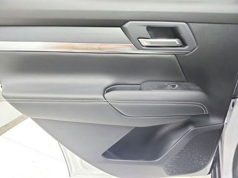 New 2026 GMC Terrain Elevation w/ Technology Package II FWD image 33