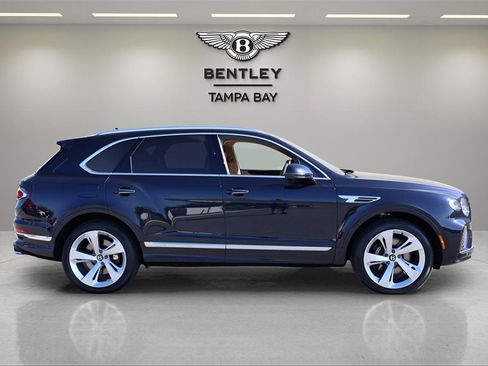 New 2025 Bentley Bentayga image 10