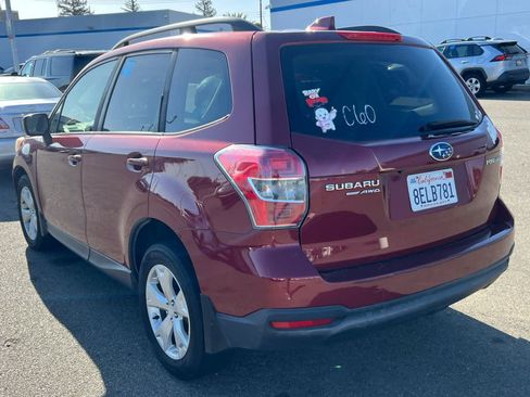 Used 2016 Subaru Forester 2.5i Premium w/ All-Weather Package AWD/4WD image 6