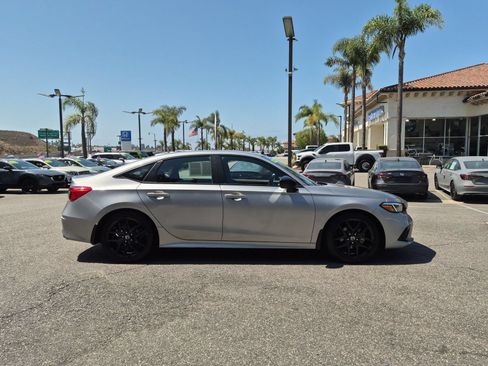 Used 2023 Honda Civic Sport image 6