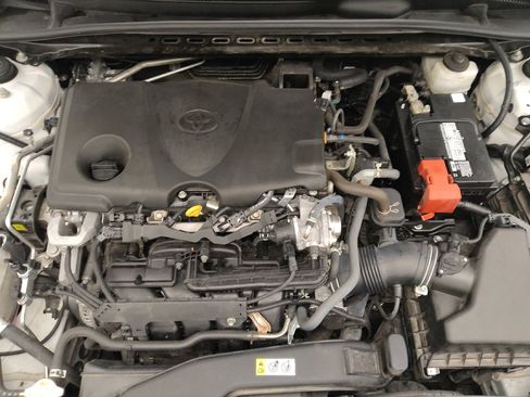 Used 2022 Toyota Camry LE w/ Cold Weather Package AWD/4WD image 30