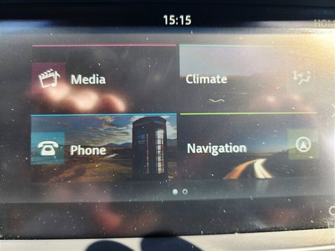 Used 2019 Land Rover Discovery Sport SE image 40