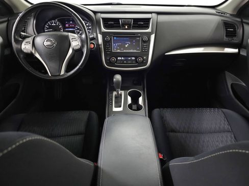 Used 2017 Nissan Altima 2.5 SV w/ Convenience Package image 11