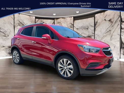 Used 2019 Buick Encore Preferred FWD image 1