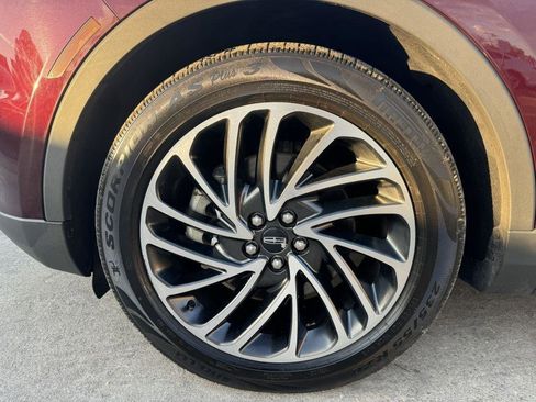 Used 2019 Lincoln Nautilus Reserve w/ Cargo Utility Package image 9