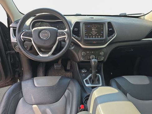 Used 2014 Jeep Cherokee Limited w/ Trailer Tow Group AWD/4WD image 12